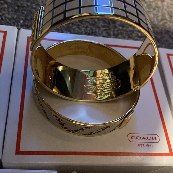 Authentic Coach Bangles Signature Logo Patterns Styles Size 7 Ring Silver Gold - Picture 16 of 16